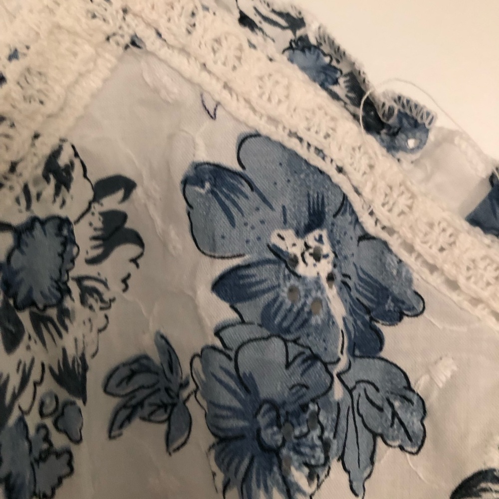The Prairie Blue Floral Eyelet Cotton Camisole & Shorts Set - Picture 4 of 6